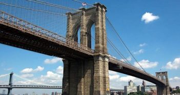 Pont de Brooklyn : admirez une belle vue depuis le Brooklyn Bridge !