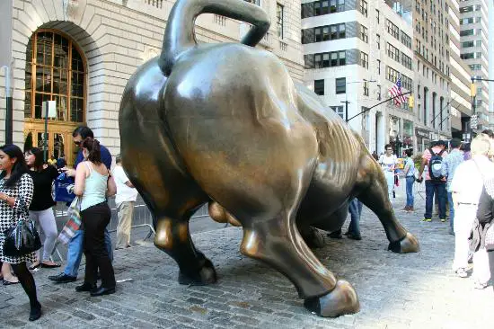 decouvrez le Charging Bull dans le quartier de wall street