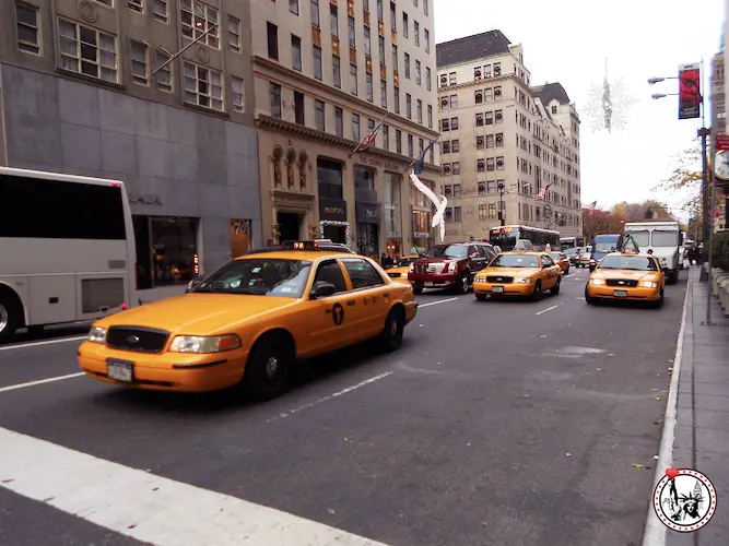 Pourquoi les taxis de New York sont-ils jaunes ?