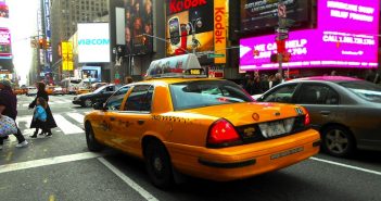 Pourquoi les taxis de New York sont-ils jaunes ? Pourquoi les taxis de New York sont-ils jaunes ?