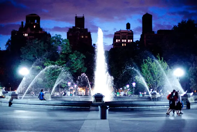 A La Découverte Du Washington Square Park