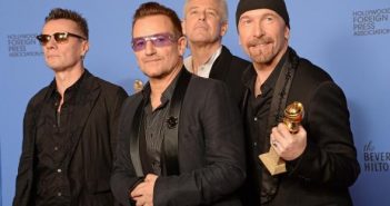 Le groupe U2 se déguise pour jouer dans le métro à New York
