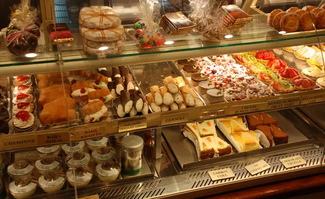 Ferrara Bakery & Cafe_New_york_mon_amour