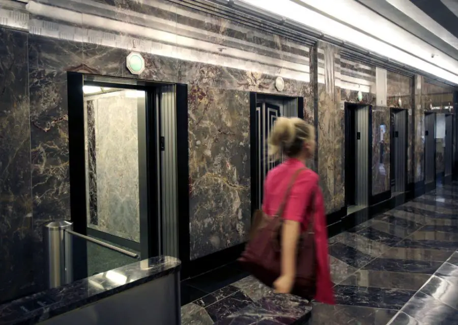 ascenseur empire state new york