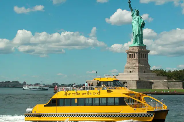 Croisière New York Harbor Hop-On Hop-Off