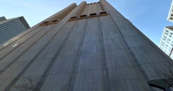 Long Lines Building : le gratte-ciel mystérieux et sans fenêtre de New York